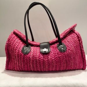 Vintage hot pink overnight duffel. Adorable. Good condition.